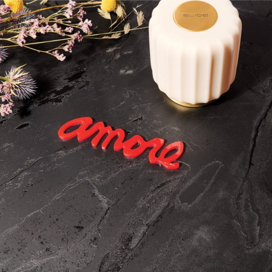 Amore Message plexiglass